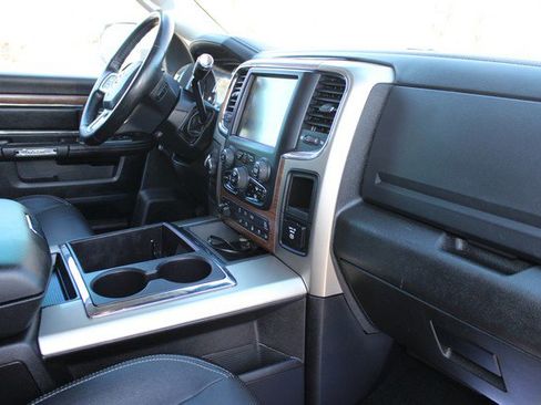 Used 2013 RAM 2500 Laramie w/ Convenience Group image 16