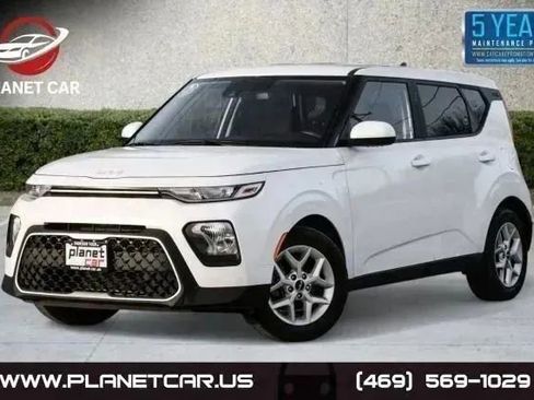 Used 2022 Kia Soul LX w/ Technology Package image 1