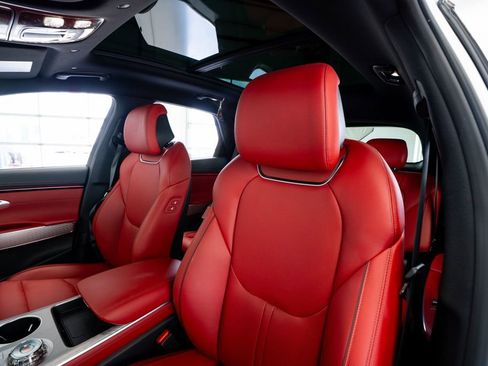 Used 2026 Genesis GV70 2.5T Sport Prestige image 38