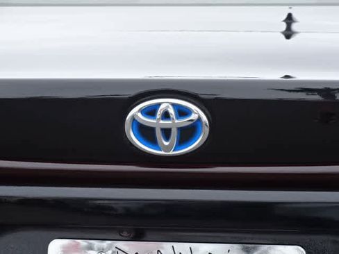 Certified 2023 Toyota Corolla LE w/ Carpet Mat Package (TMS) FWD image 9