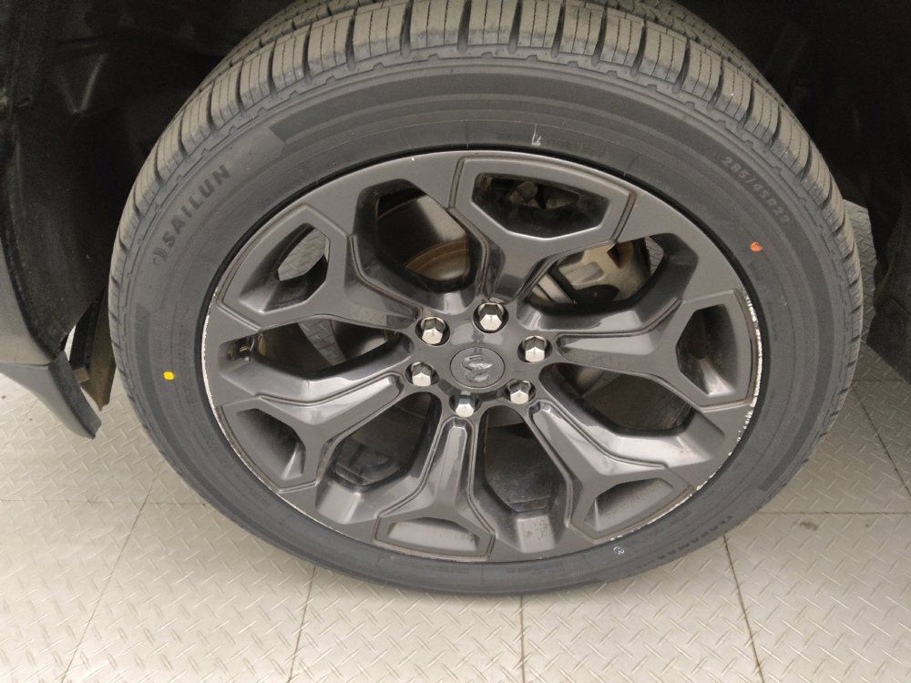 Used 2020 RAM 1500 Limited w/ Black Appearance Package AWD/4WD image 31