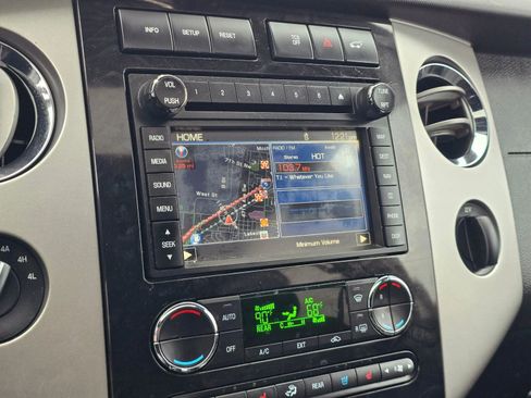 Used 2013 Ford Expedition EL Limited image 28