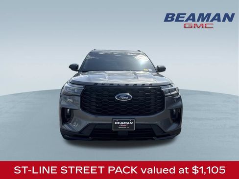 Used 2025 Ford Explorer ST-Line w/ Premium Package RWD image 2