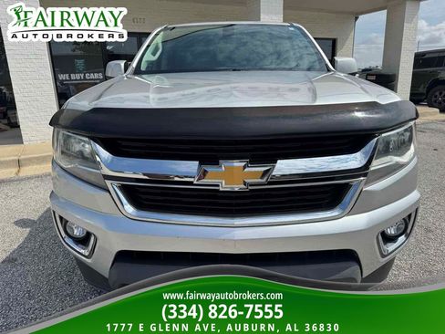 Used 2019 Chevrolet Colorado LT w/ LT Convenience Package RWD image 3