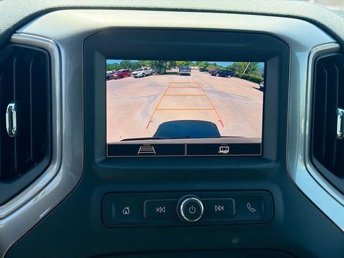 Used 2025 Chevrolet Silverado 1500 Custom Trail Boss w/ LPO, Dark Essentials Package image 13