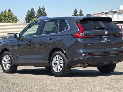 Used 2025 Honda CR-V LX image 6