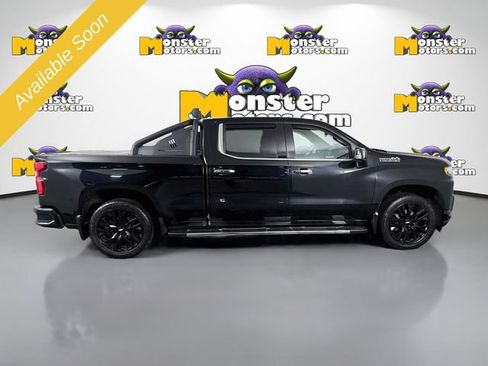 Used 2019 Chevrolet Silverado 1500 High Country w/ Technology Package AWD/4WD image 4