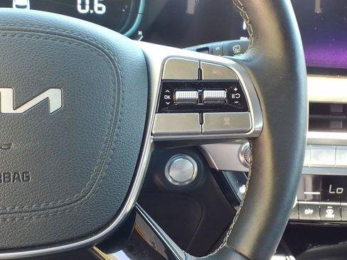 Used 2025 Kia Telluride EX X-Line AWD/4WD image 19