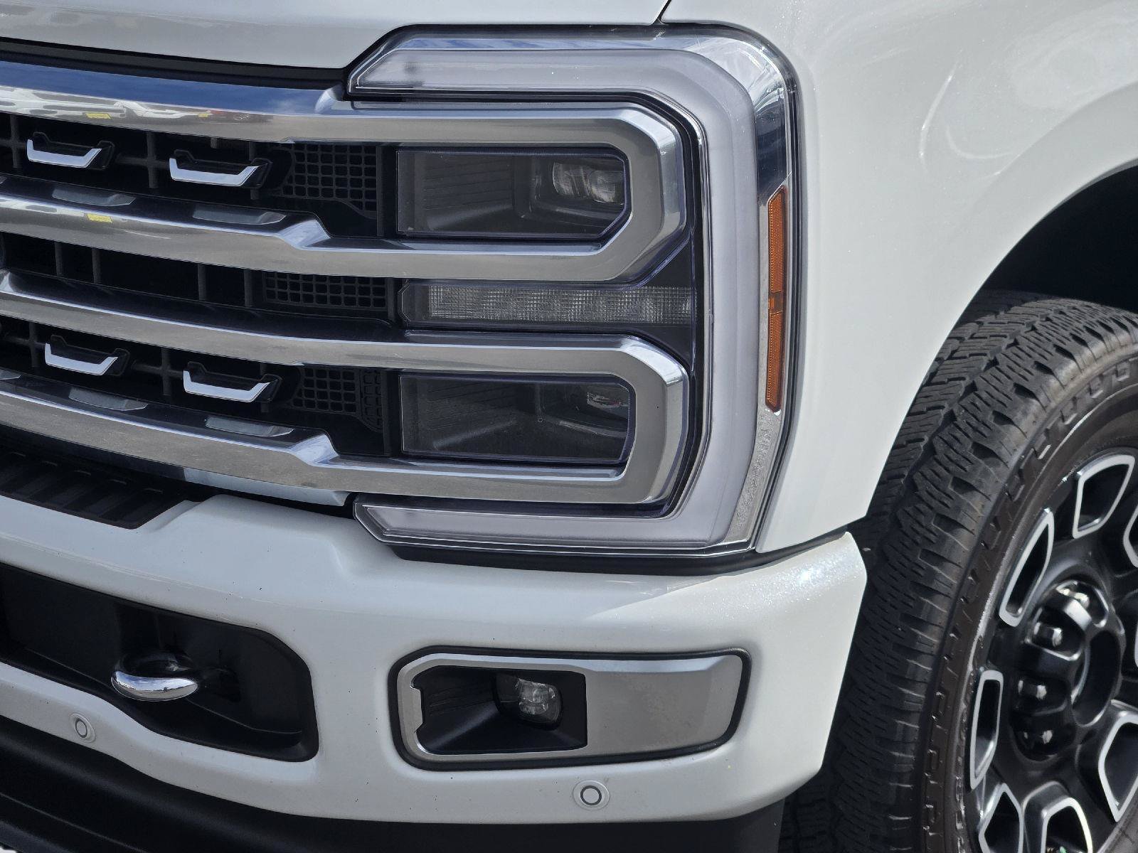 Used 2024 Ford F250 Platinum w/ FX4 Off-Road Package AWD/4WD image 10