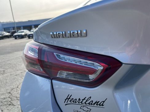 Used 2022 Chevrolet Malibu LT image 13