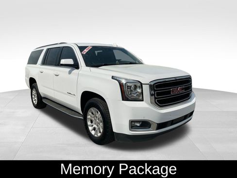 Used 2018 GMC Yukon XL SLT image 3