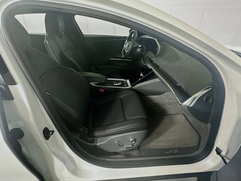 Used 2023 Lucid Air Pure AWD/4WD image 31