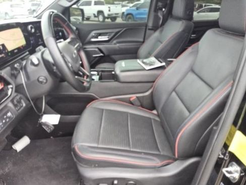 Used 2024 Chevrolet Silverado EV RST AWD/4WD image 6