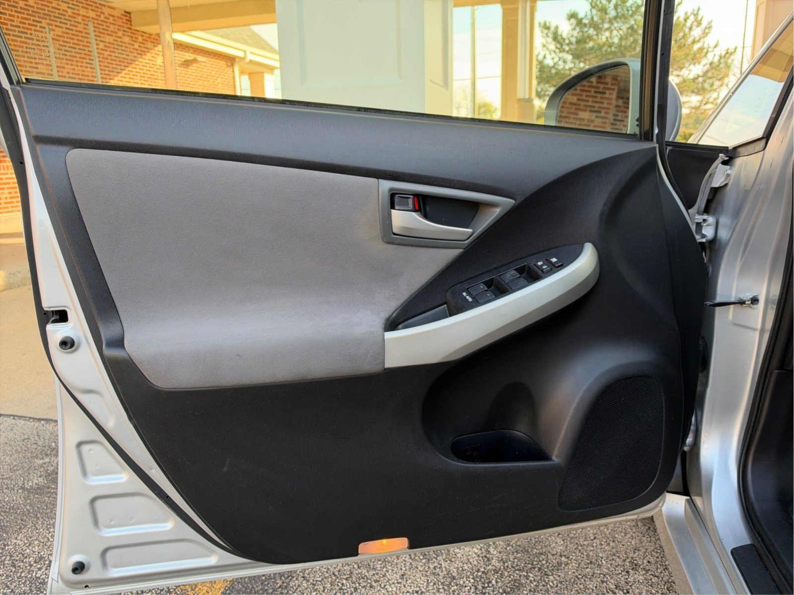 Used 2015 Toyota Prius Two FWD image 39