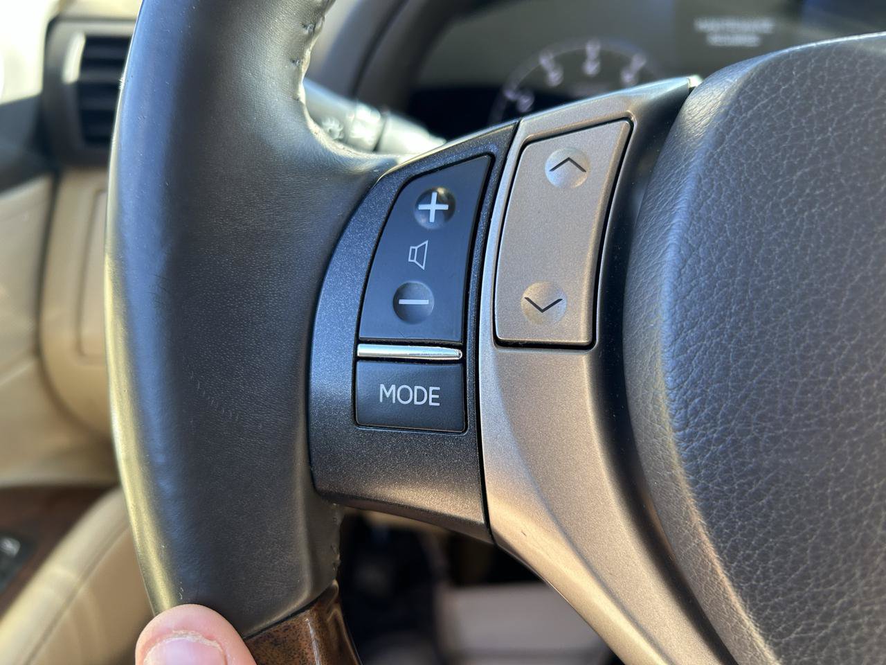 Used 2013 Lexus RX 350 AWD w/ Navigation Pkg image 18