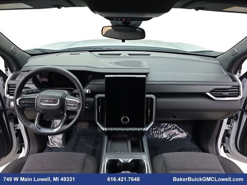 Used 2025 GMC Acadia Elevation image 9