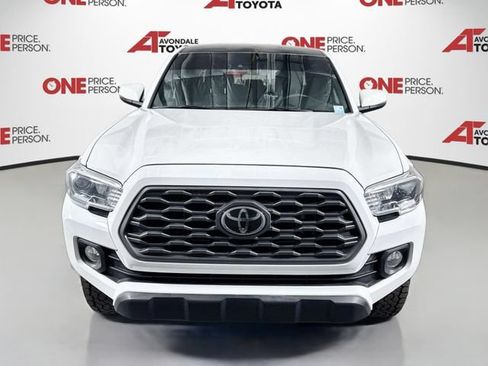 Certified 2021 Toyota Tacoma TRD Off-Road AWD/4WD image 3