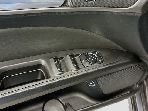 Used 2018 Ford Fusion SE image 15