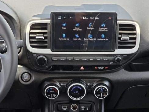 Certified 2024 Hyundai Venue Limited FWD image 20