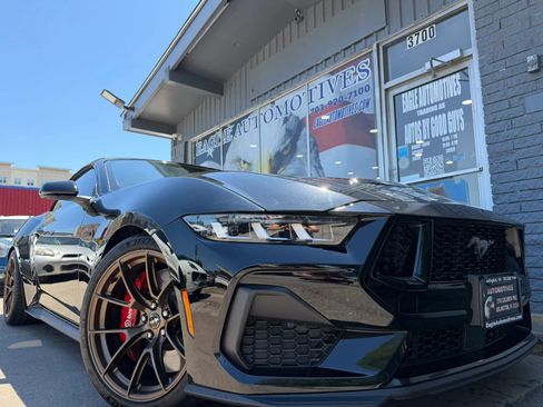 Used 2024 Ford Mustang GT Premium w/ GT Performance Package RWD image 1