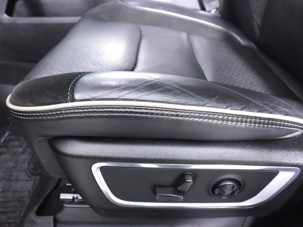 Used 2021 RAM 1500 Laramie AWD/4WD image 29