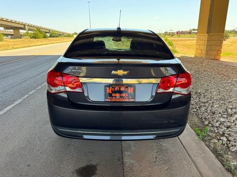 Used 2016 Chevrolet Cruze LT w/ RS Package FWD image 4