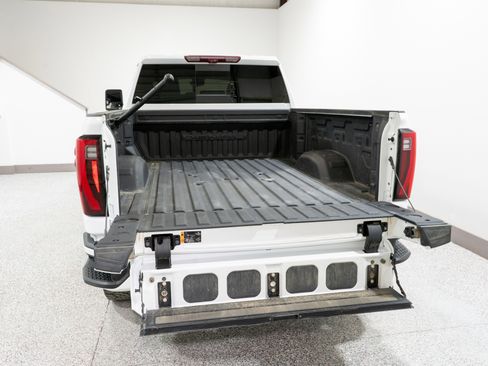 Used 2024 GMC Sierra 2500 Denali w/ Technology Package image 11