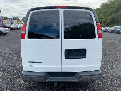 Used 2017 Chevrolet Express 3500 LT w/ LT Preferred Equipment Group image 6