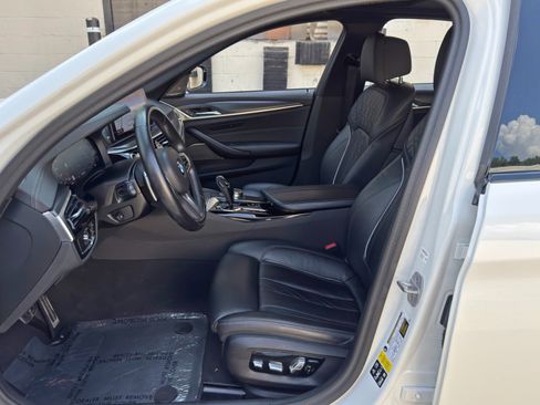 Used 2023 BMW M550i xDrive AWD/4WD image 17