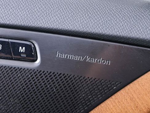 Certified 2024 Volvo XC90 T8 Plus w/ Protection Package Premier AWD/4WD image 7