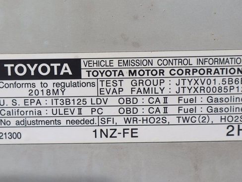 Used 2018 Toyota Yaris LE w/ Carpet Mat Package FWD image 14