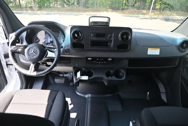 New 2026 Mercedes-Benz Sprinter 2500 image 8