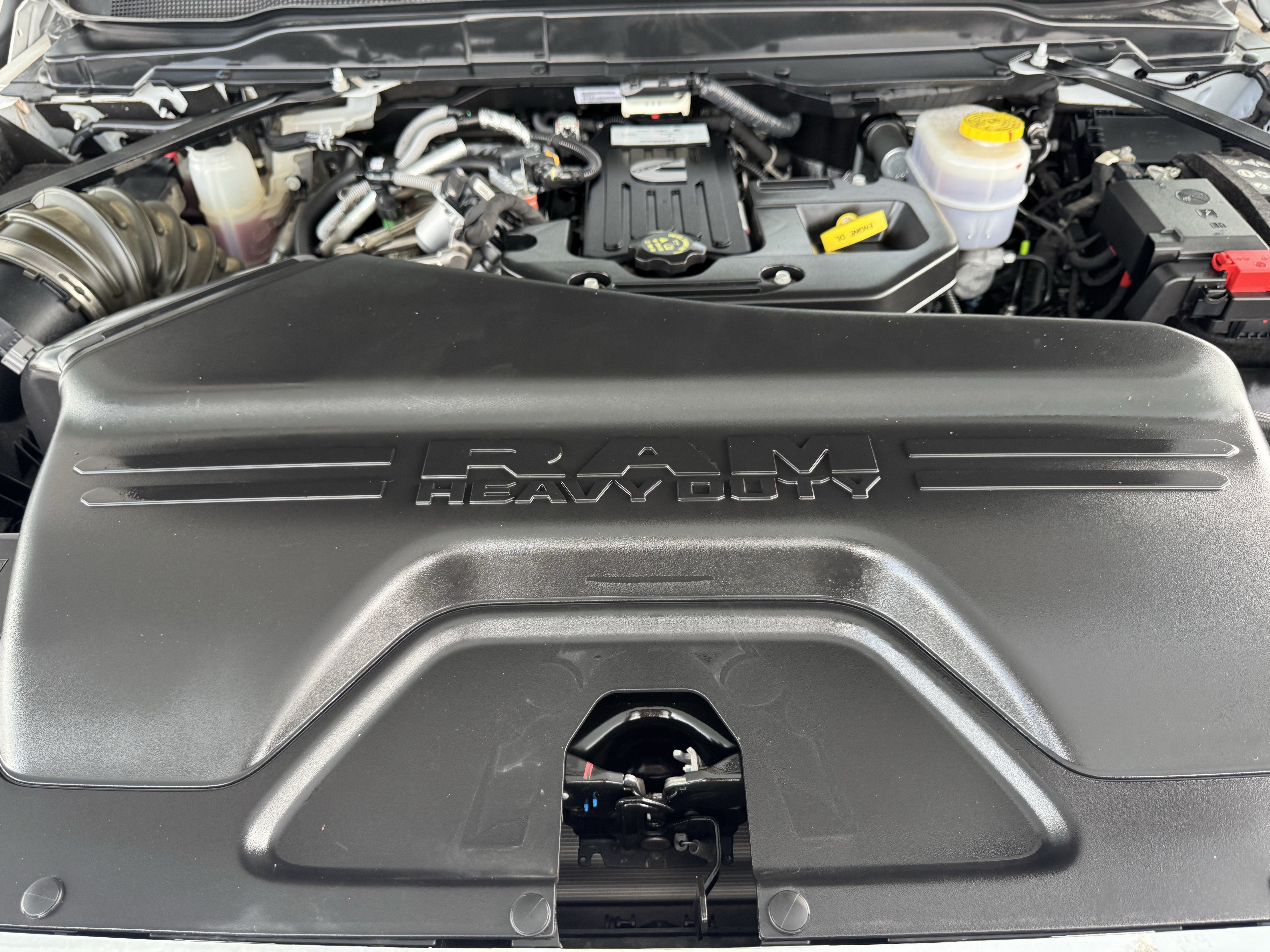 Used 2025 RAM 2500 Laramie AWD/4WD image 26