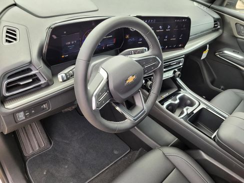 New 2026 Chevrolet Traverse LT w/ Driver Confidence Package FWD image 17