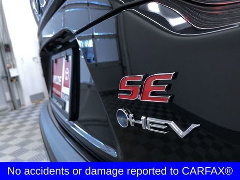 Certified 2025 Toyota Corolla SE image 8