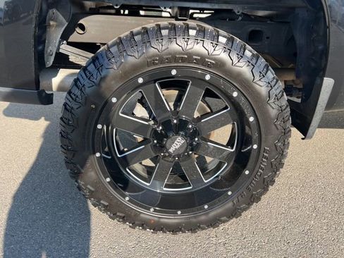 Used 2021 Chevrolet Silverado 1500 RST image 23