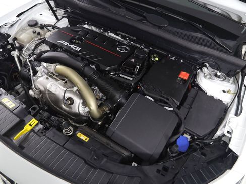 Used 2022 Mercedes-Benz GLB 35 AMG 4MATIC image 18