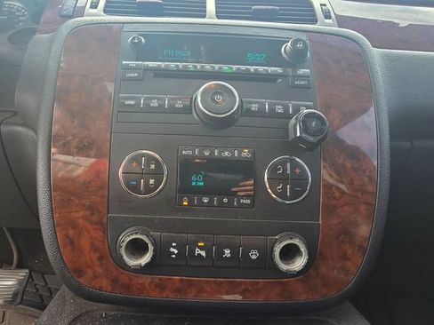 Used 2007 Chevrolet Avalanche LTZ w/ LTZ Preferred Equipment Group AWD/4WD image 18