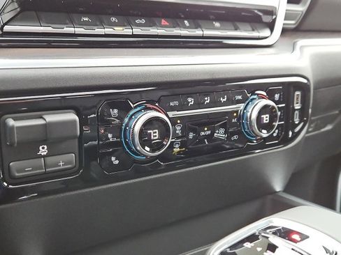 New 2026 GMC Sierra 1500 SLT w/ SLT Premium Package image 38