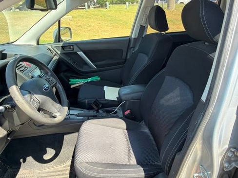 Used 2014 Subaru Forester 2.5i Premium w/ Popular Package #1 AWD/4WD image 10