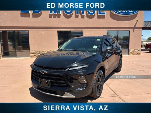 Used 2023 Chevrolet Blazer LT w/ Midnight/Sport Edition FWD image 2