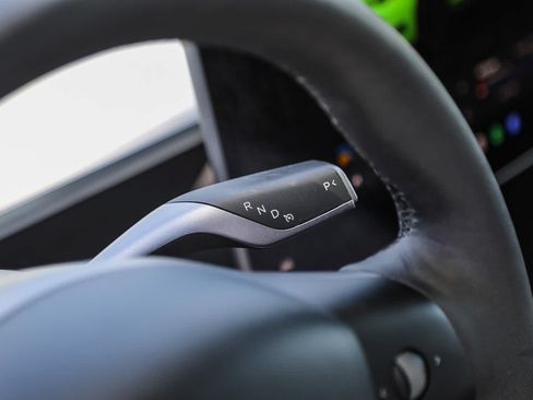 Used 2025 Tesla Model Y Performance AWD/4WD image 20