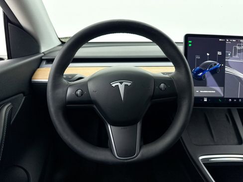 Used 2021 Tesla Model Y Long Range image 4