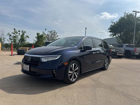 Used 2022 Honda Odyssey Touring image 1