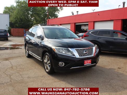 Used 2013 Nissan Pathfinder Platinum w/ Platinum Premium Pkg AWD/4WD image 1