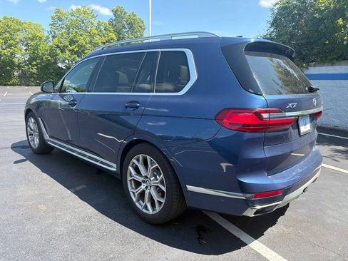 Used 2022 BMW X7 xDrive40i w/ Executive Package AWD/4WD image 3