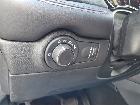 Used 2024 Dodge Durango GT image 25