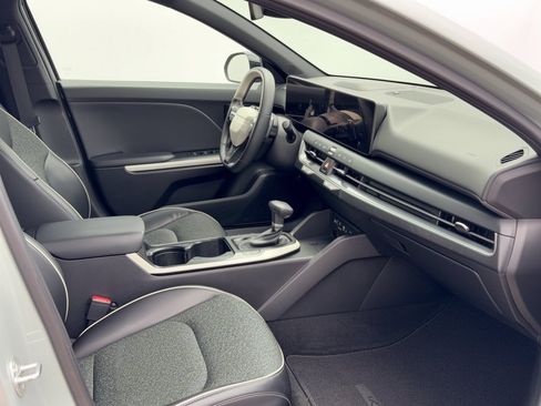 Used 2025 Kia K4 GT-Line FWD image 30
