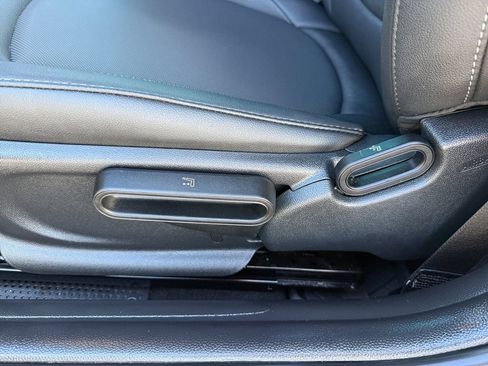 Used 2023 MINI Cooper Signature image 26