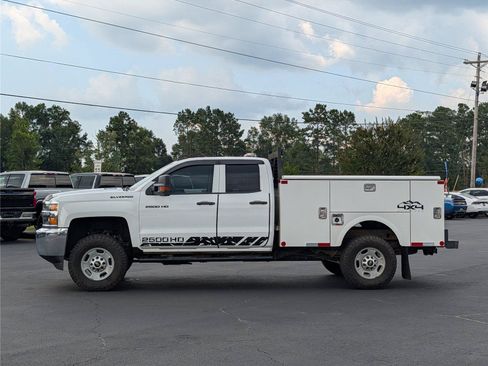 Used 2019 Chevrolet Silverado 2500 W/T w/ WT Convenience Package AWD/4WD image 2